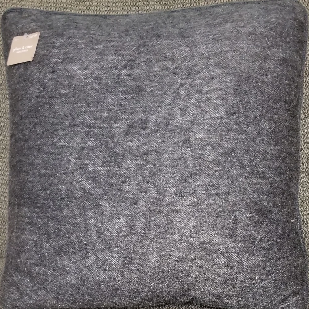 Accent Pillow Home Gray & White NTW